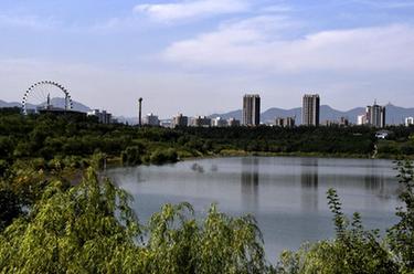 北京：留住雨水 滋養(yǎng)城市