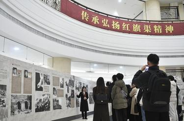 “紅旗渠精神進(jìn)校園巡展”走進(jìn)河南農(nóng)業(yè)大學(xué)